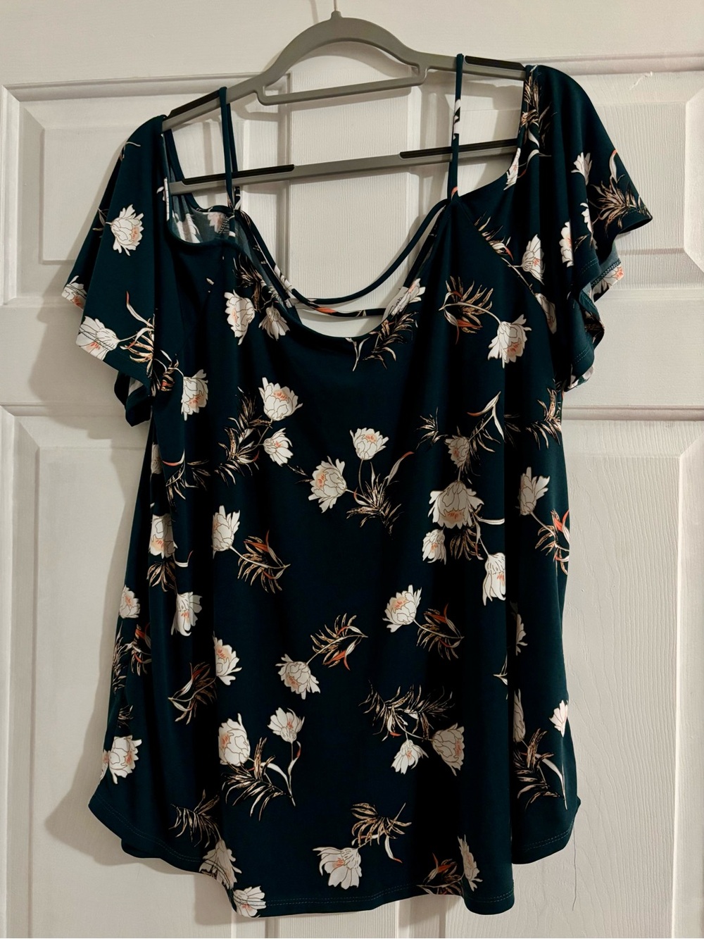 Kaileigh Dark Green Floral Cold-Shoulder Top 1x
